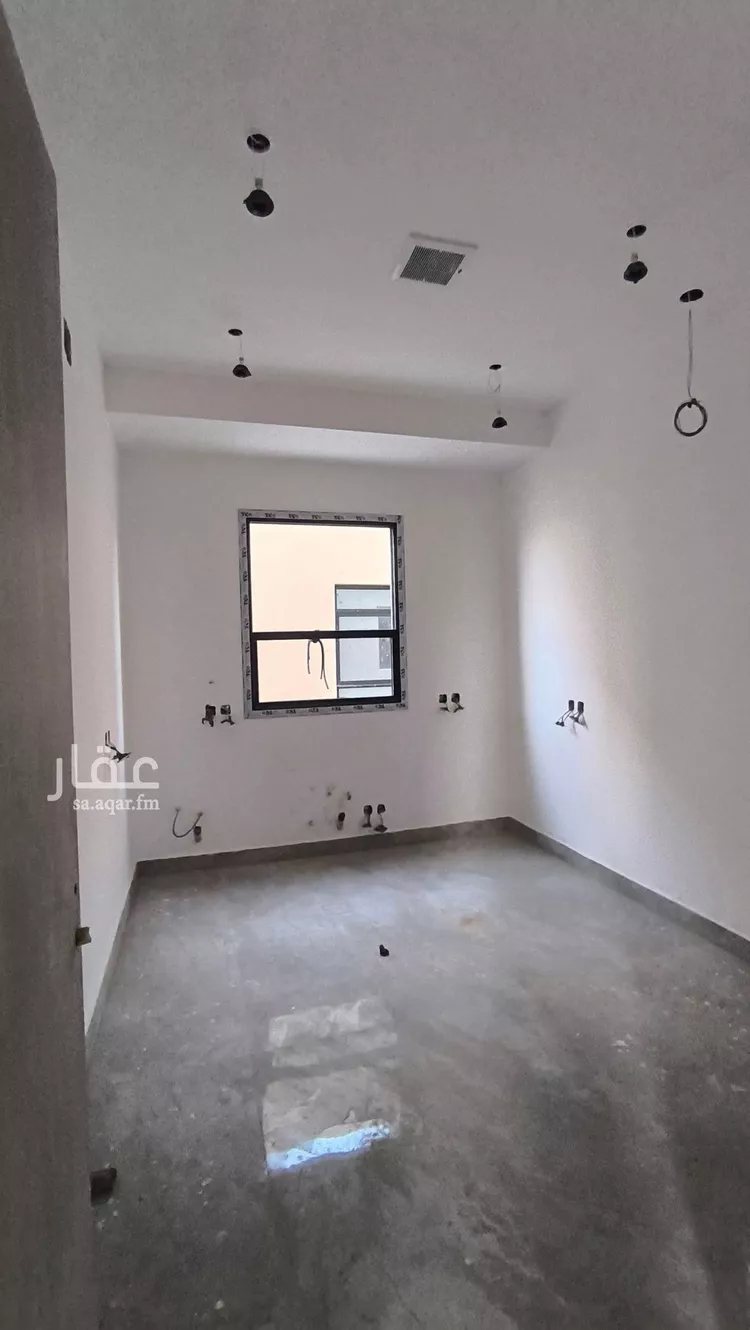 دور للبيع في شارع الغريسة, حي إشبيلية, مدينة الرياض, منطقة الرياض صورة 3
