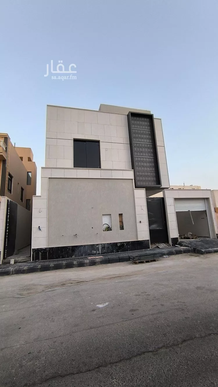 دور للبيع في شارع الغريسة, حي إشبيلية, مدينة الرياض, منطقة الرياض