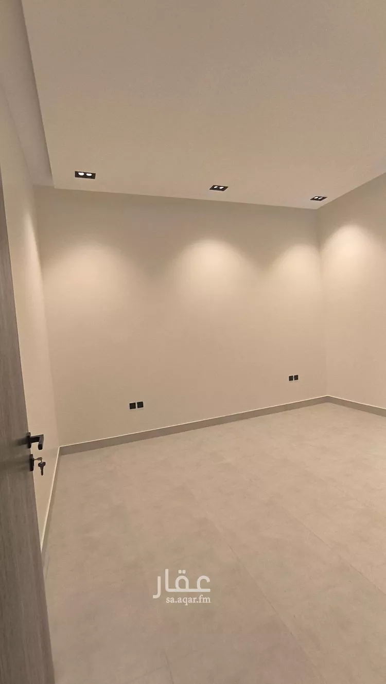 دور للبيع في شارع عبدالرحمن بن يسار, حي المونسية, مدينة الرياض, منطقة الرياض صورة 4