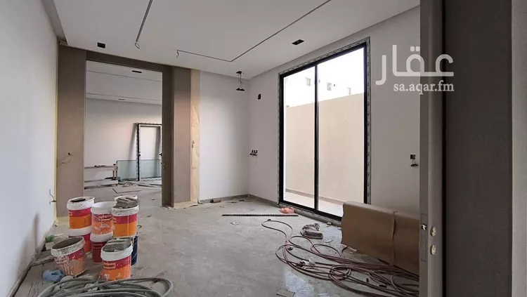 دور للبيع في شارع الغريسة, حي إشبيلية, مدينة الرياض, منطقة الرياض صورة 2