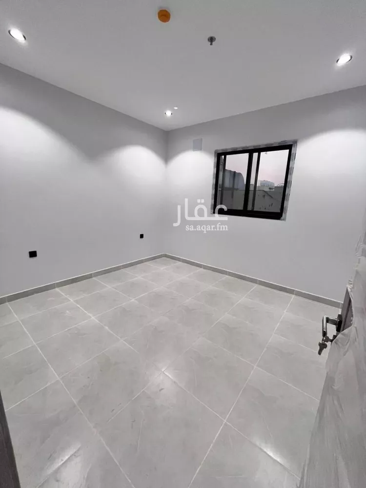 عمارة للإيجار في شارع جبل الأعراف, حي العزيزية, مدينة الرياض, منطقة الرياض صورة 3