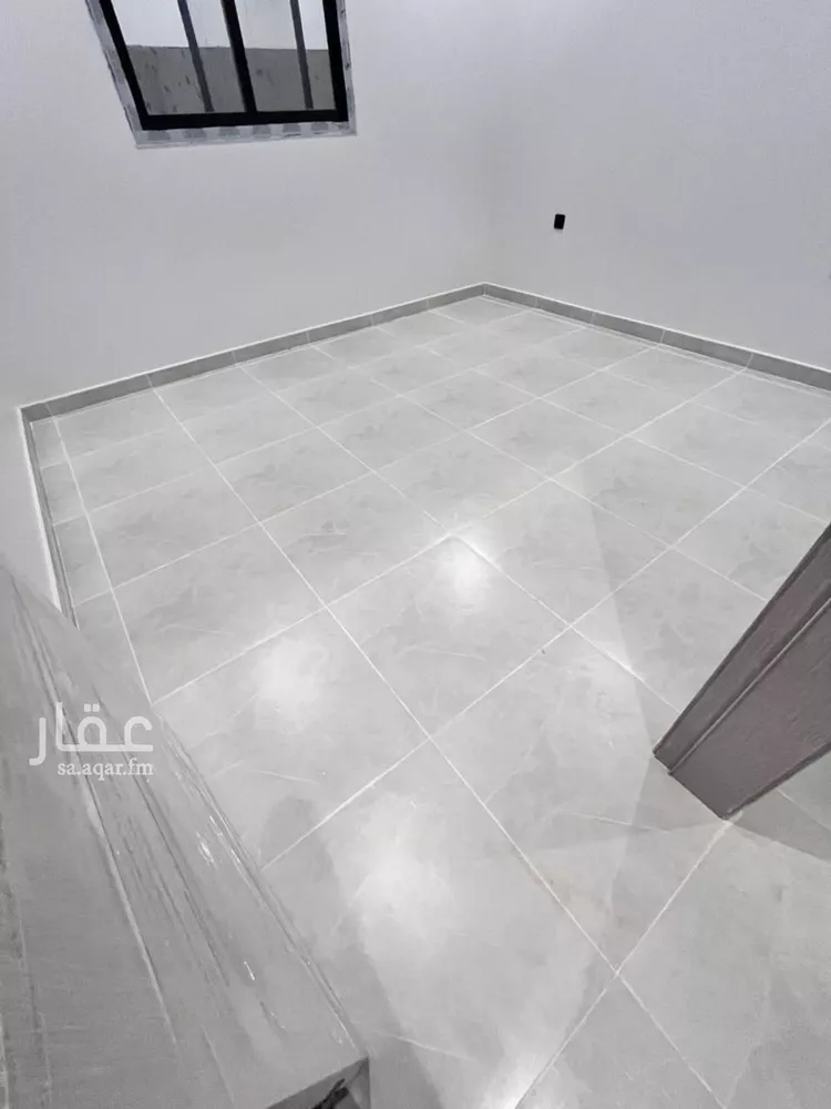 شقة للإيجار في شارع رقم 92, حي العزيزية, مدينة الرياض, منطقة الرياض صورة 2