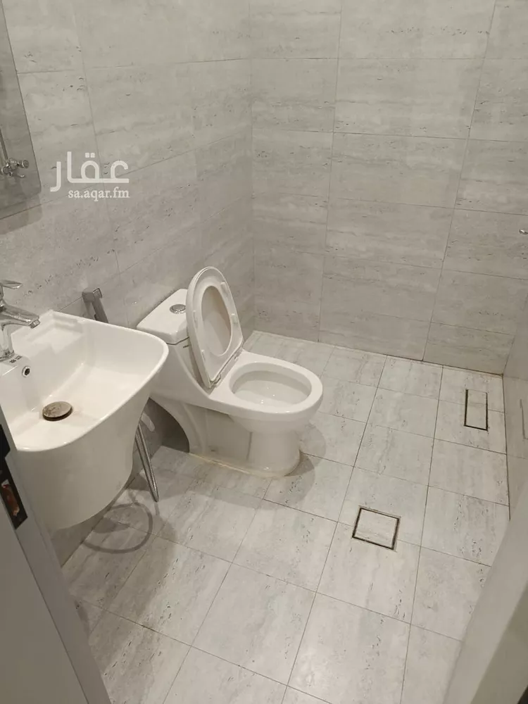 شقة للإيجار في شارع صيتان العطاوي, حي العزيزية, مدينة الرياض, منطقة الرياض صورة 4