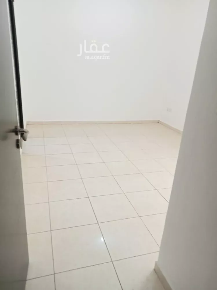عمارة للإيجار في شارع ابن زهرة, حي العمل, مدينة الرياض, منطقة الرياض