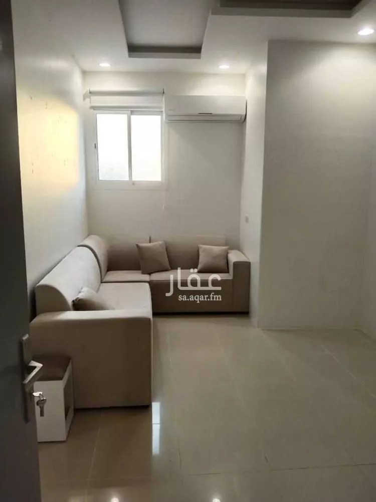شقة للإيجار في شارع بدر المزني, حي الضباط, مدينة الرياض, منطقة الرياض
