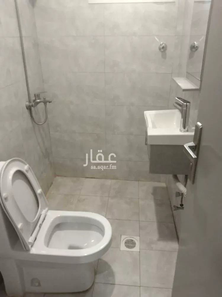 شقة للإيجار في شارع تميم بن بشر, حي الضباط, مدينة الرياض, منطقة الرياض صورة 3