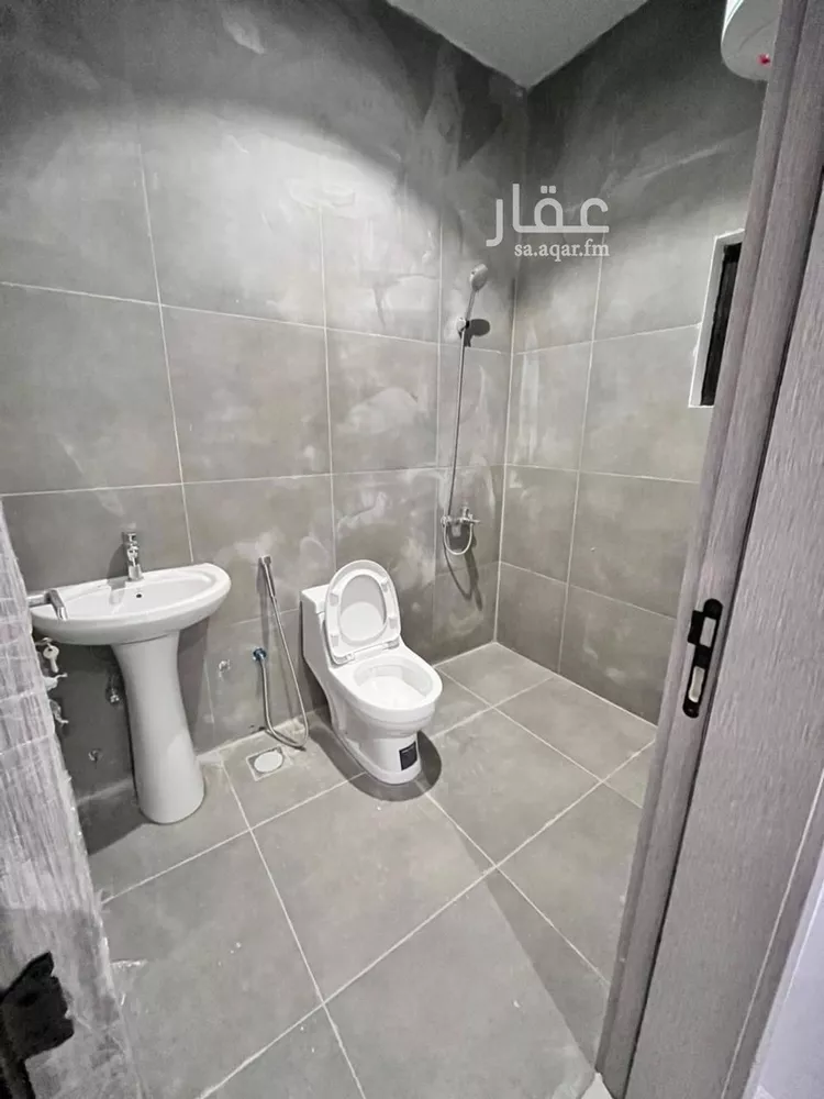 شقة للإيجار في شارع ابن الوارث, حي العزيزية, مدينة الرياض, منطقة الرياض صورة 5