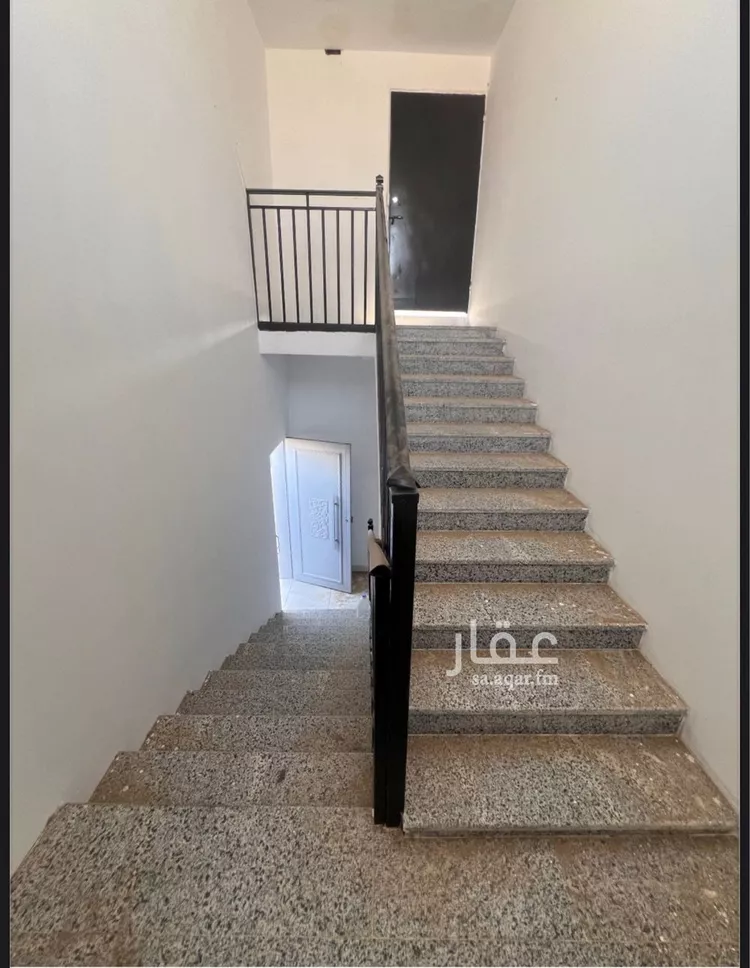 فيلا للبيع في شارع طريب, حي الفاخريه, مدينة الفاخريه, منطقة الرياض صورة 2