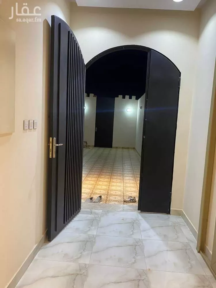 Floor for Sale in Hail Al Badnah 9