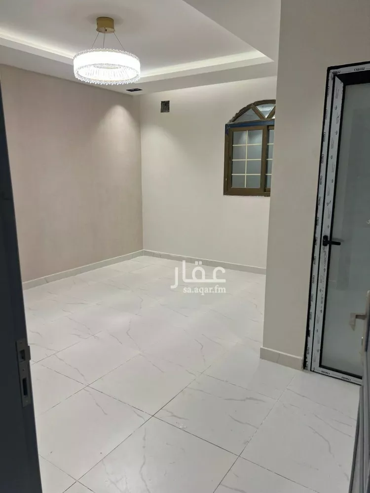 شقة للبيع في شارع البيضاء, حي ضاحية الملك فهد, مدينة الدمام, المنطقة الشرقية 9