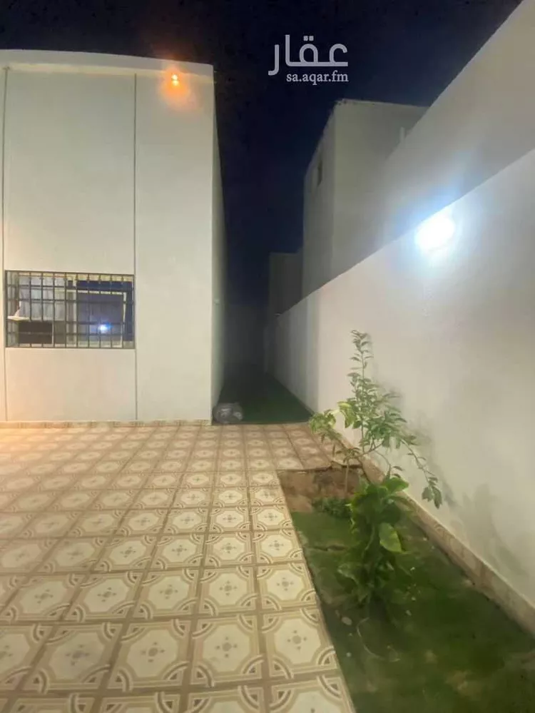 فيلا للبيع في شارع الدفاع, حي إشبيلية, مدينة الرياض, منطقة الرياض 10