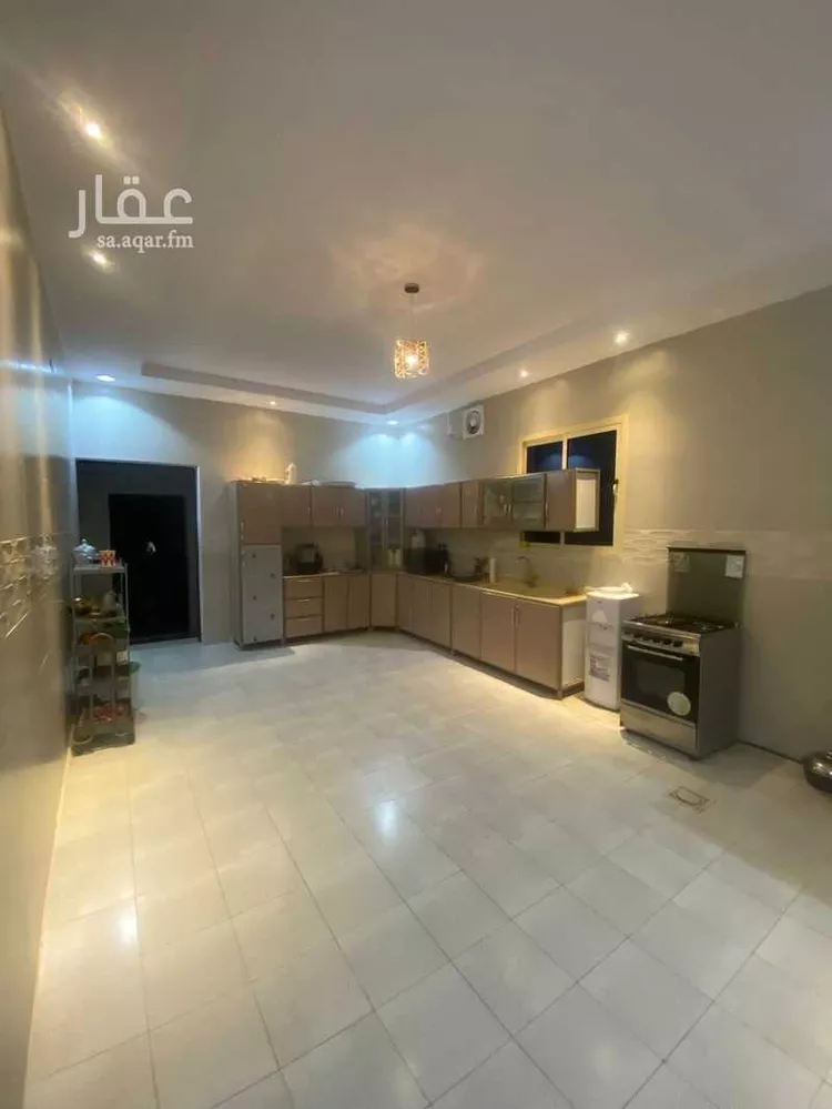 Floor for Sale in Hail Al Badnah 8