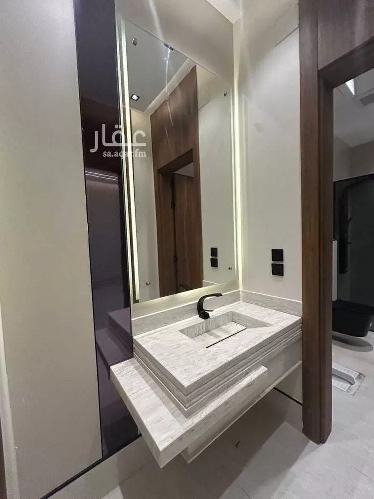 شقة للبيع في شارع الحصين الذبياني, حي الروضة, مدينة جازان, منطقة جازان صورة 3