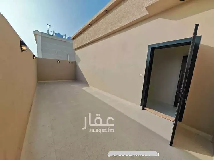 دور للبيع في شارع شارع 8 د, حي المطار, مدينة جازان, منطقة جازان 6