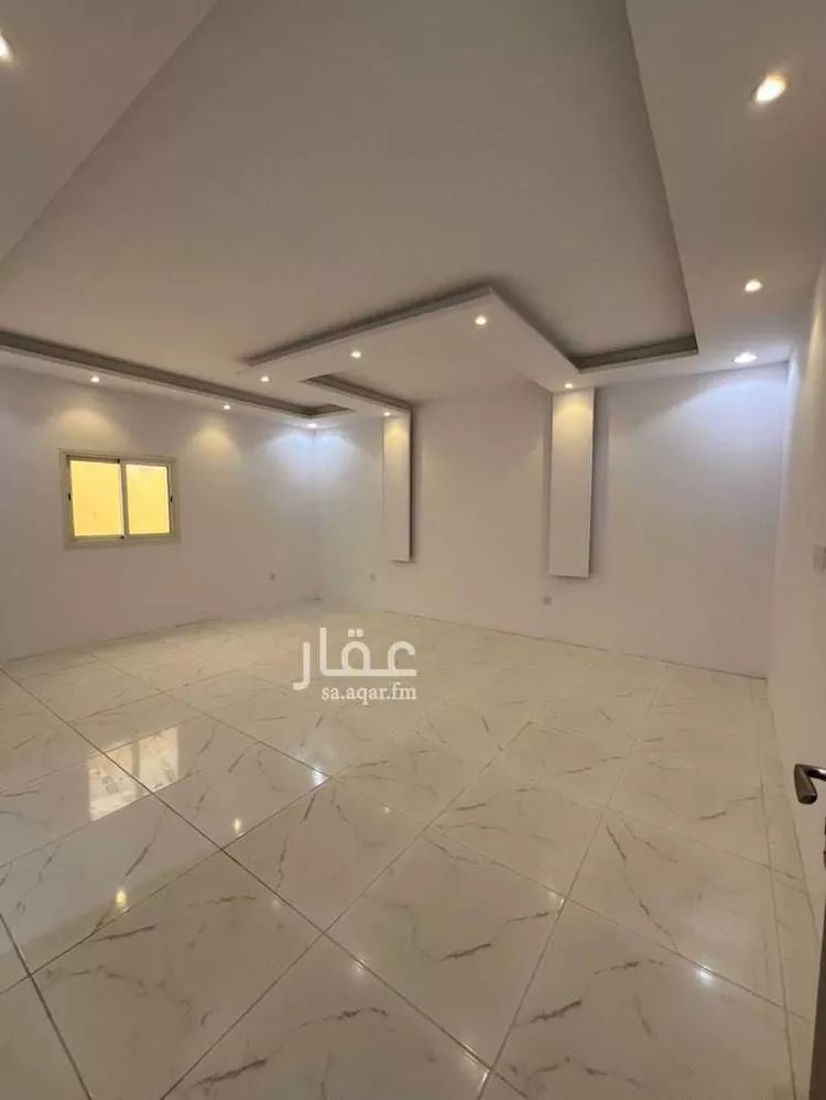 دور للبيع في شارع احمد بن سعيد الصيفي, حي الكوثر, مدينة الخبر, المنطقة الشرقية 1 صورة