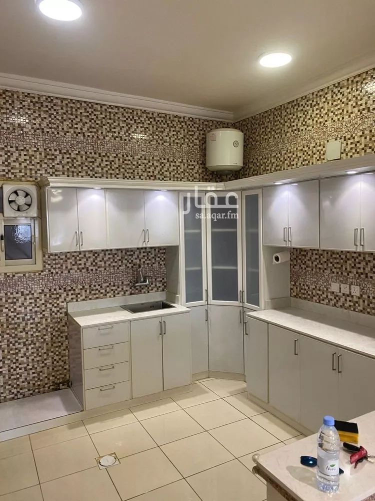 شقة للإيجار في شارع شهيد الدين ثم الوطن يحيى محمد يحيى الش, حي القيروان, مدينة الرياض, منطقة الرياض صورة 2