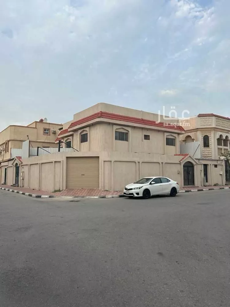عمارة للبيع في شارع ثابت ابن دينار, حي العزيزية, مدينة الدمام, المنطقة الشرقية