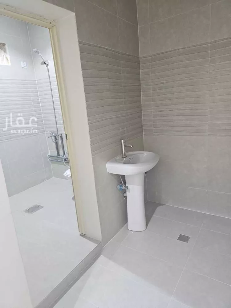 Floor for Sale in Khafji Al Khalidiyah صورة 5