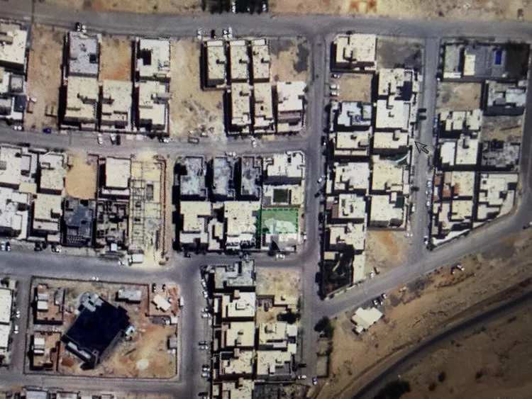 أرض للبيع في شارع عبدالملك بن عباس, حي المهدية, مدينة الرياض, منطقة الرياض 15