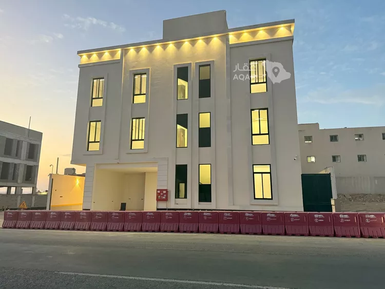 Building for Sale in Riyadh Al Mahdiyah 2