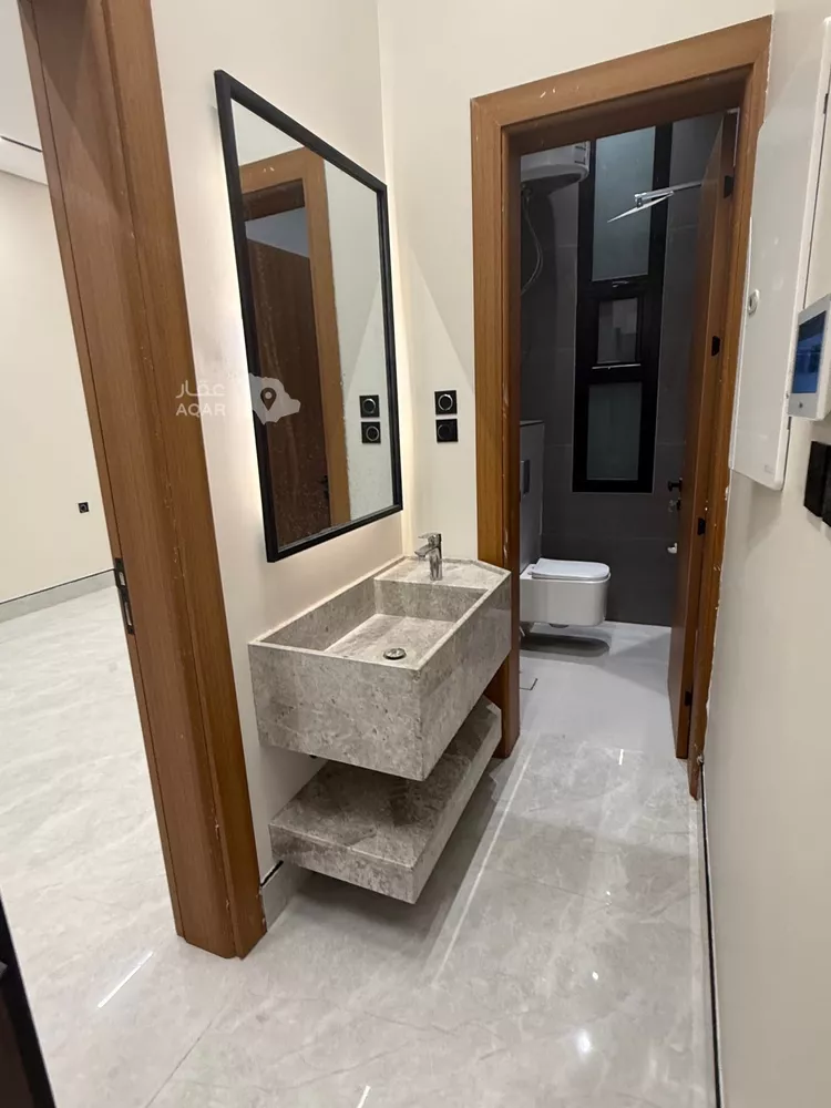 Building for Sale in Riyadh Al Mahdiyah 11