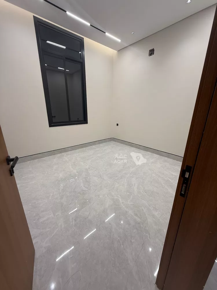 Building for Sale in Riyadh Al Mahdiyah 14