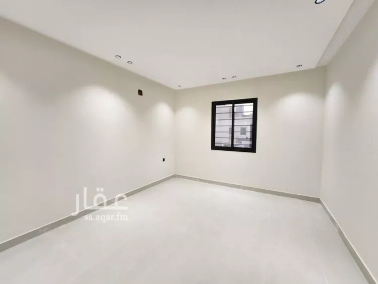 Floor for Rent in Riyadh Al Janadriyah 9