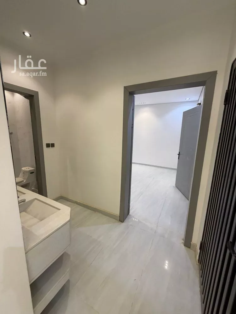 Floor for Sale in Riyadh Ash Sharq 13