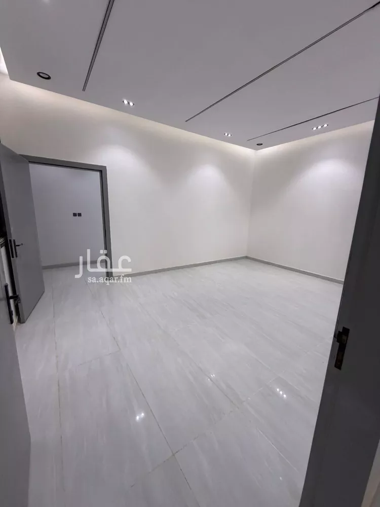 Floor for Sale in Riyadh Ash Sharq 12