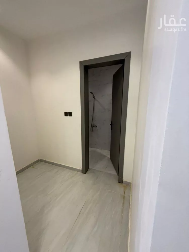 Floor for Sale in Riyadh Ash Sharq 10