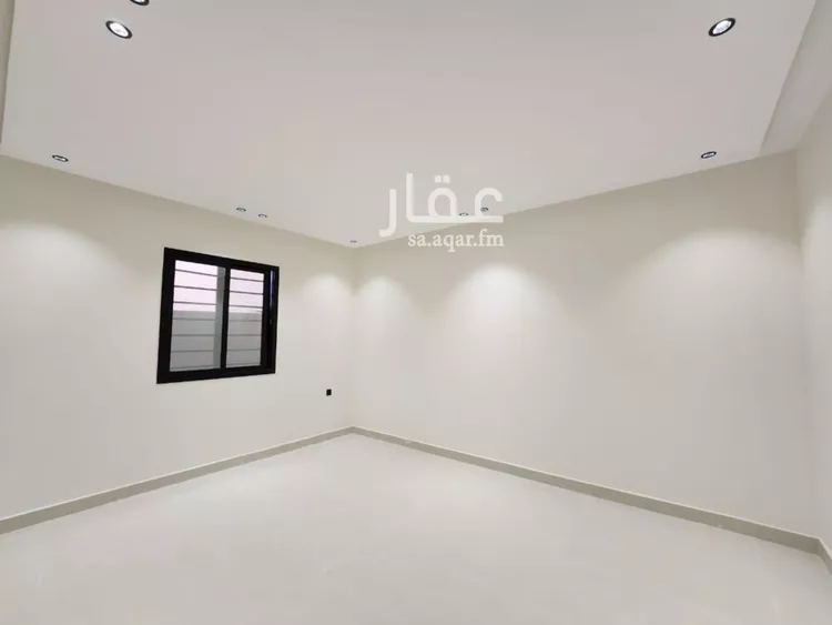 Floor for Rent in Riyadh Al Janadriyah 6