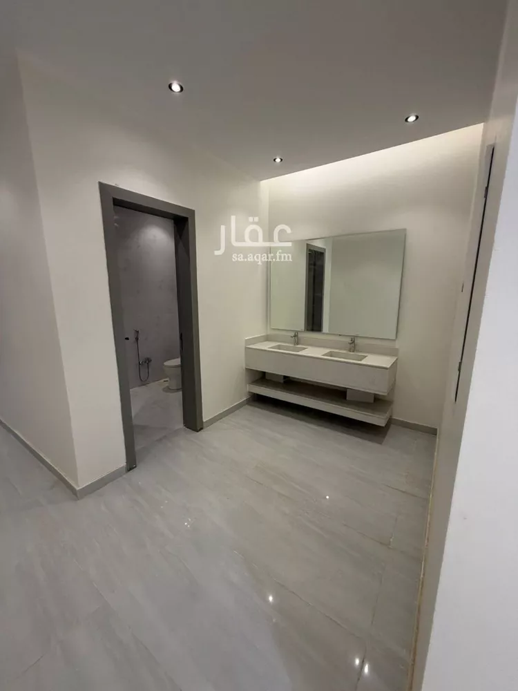 Floor for Sale in Riyadh Ash Sharq 11