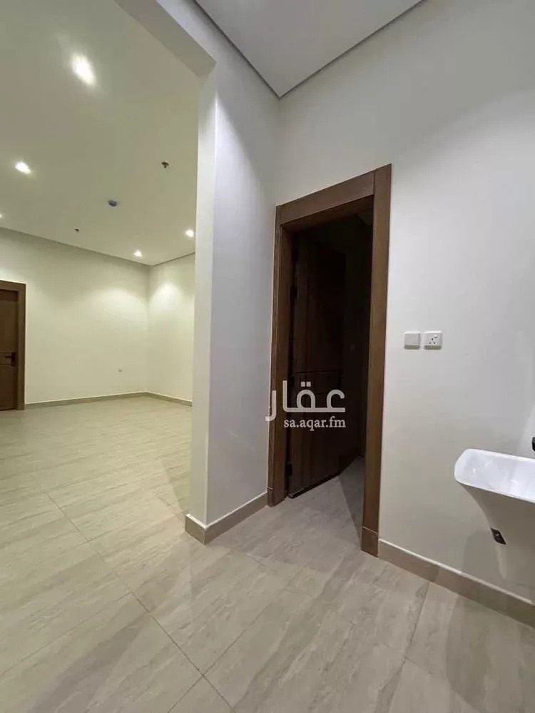 عمارة للإيجار في شارع طارق بن شهاب, حي العارض, مدينة الرياض, منطقة الرياض صورة 5