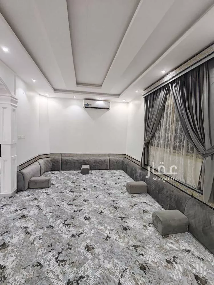 فيلا للبيع في شارع عبدالرحمن سكيكر, حي المهدية, مدينة الرياض, منطقة الرياض 6