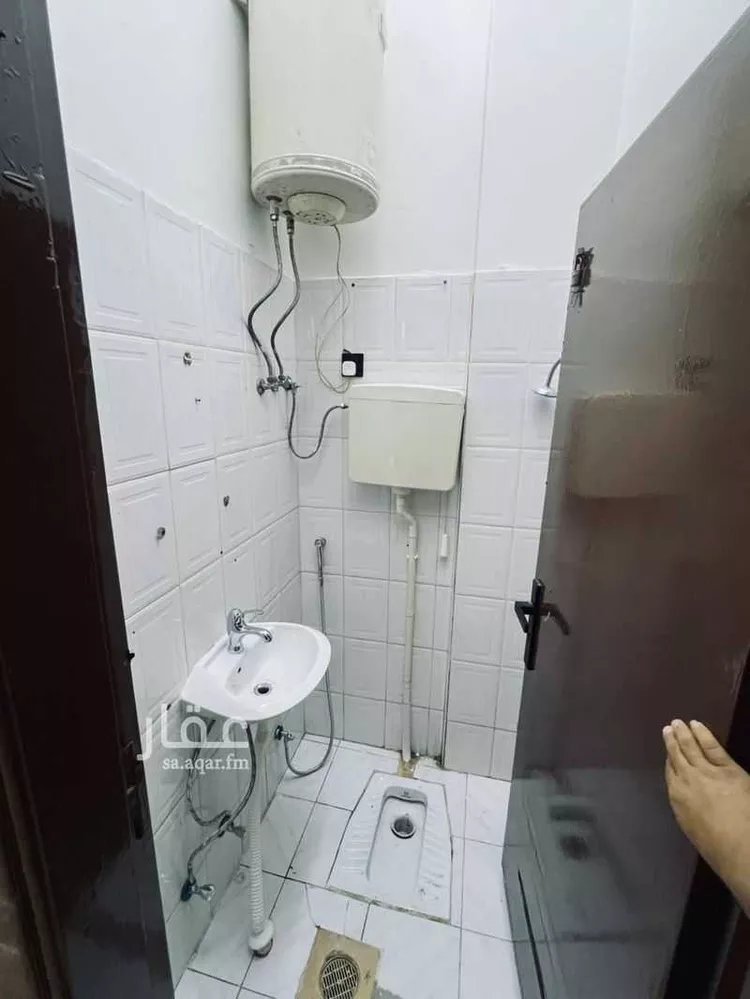 شقة للإيجار في شارع ابي حنيفه, حي العريجاء الأوسط, مدينة الرياض, منطقة الرياض صورة 5