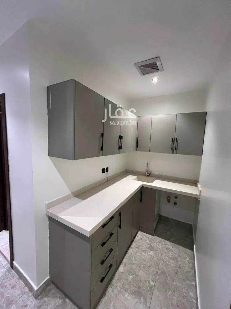 شقة للإيجار في شارع محمد عمر توفيق, حي العارض, مدينة الرياض, منطقة الرياض صورة 4
