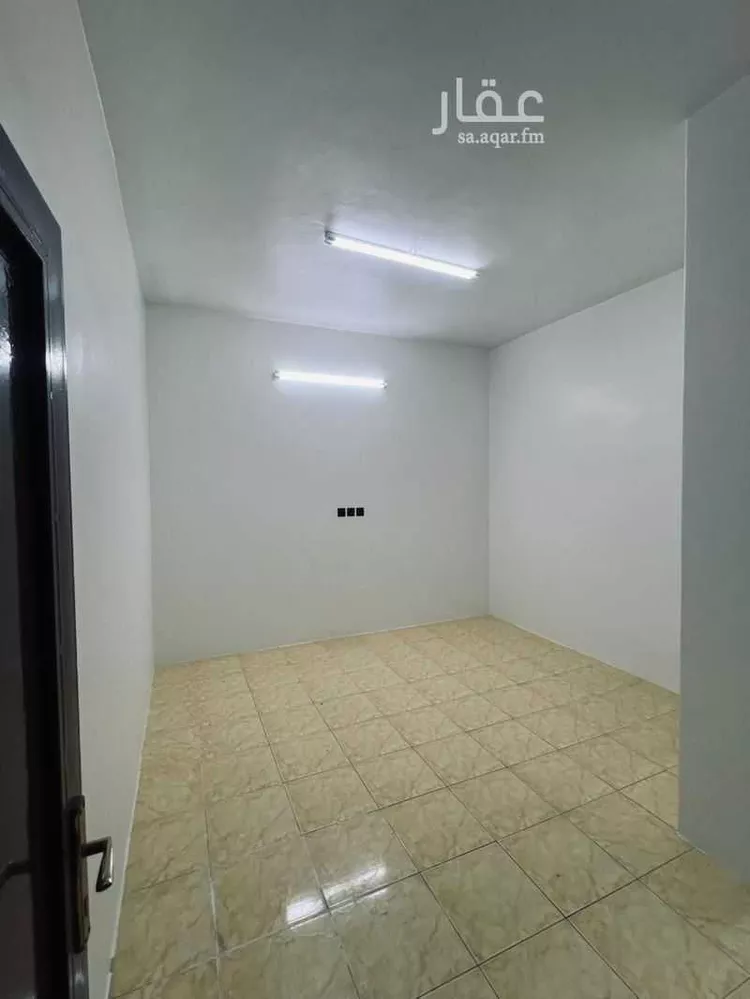 شقة للإيجار في شارع ابي حنيفه, حي العريجاء الأوسط, مدينة الرياض, منطقة الرياض صورة 3