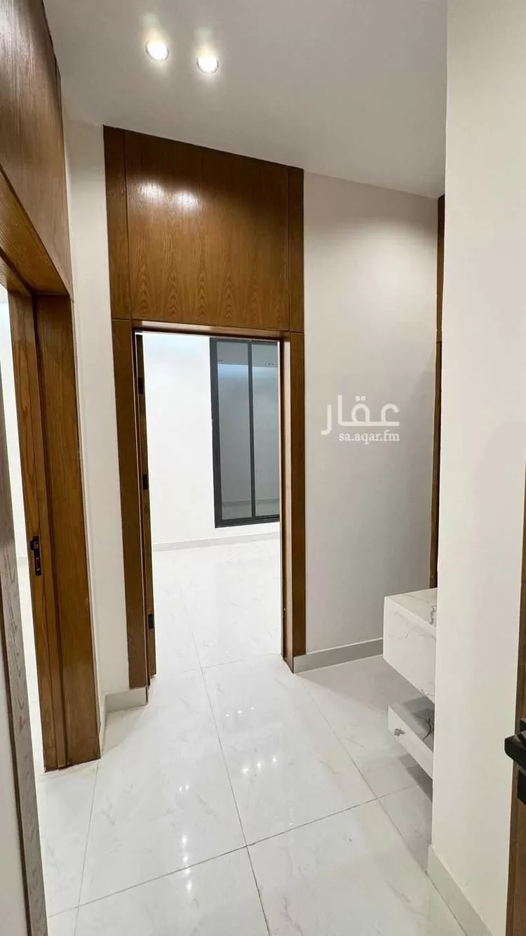 دور للبيع في شارع رقم 96, حي الندوة, مدينة الرياض, منطقة الرياض صورة 5