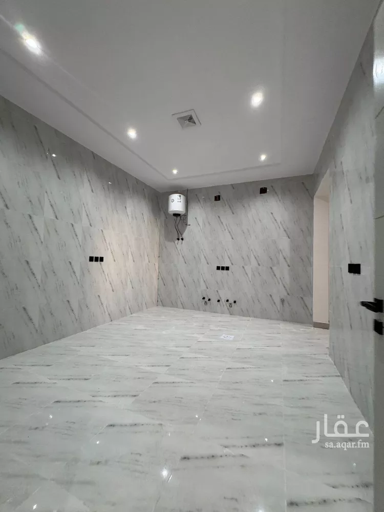 دور للبيع في شارع أحمد العطار, حي الرمال, مدينة الرياض, منطقة الرياض صورة 5