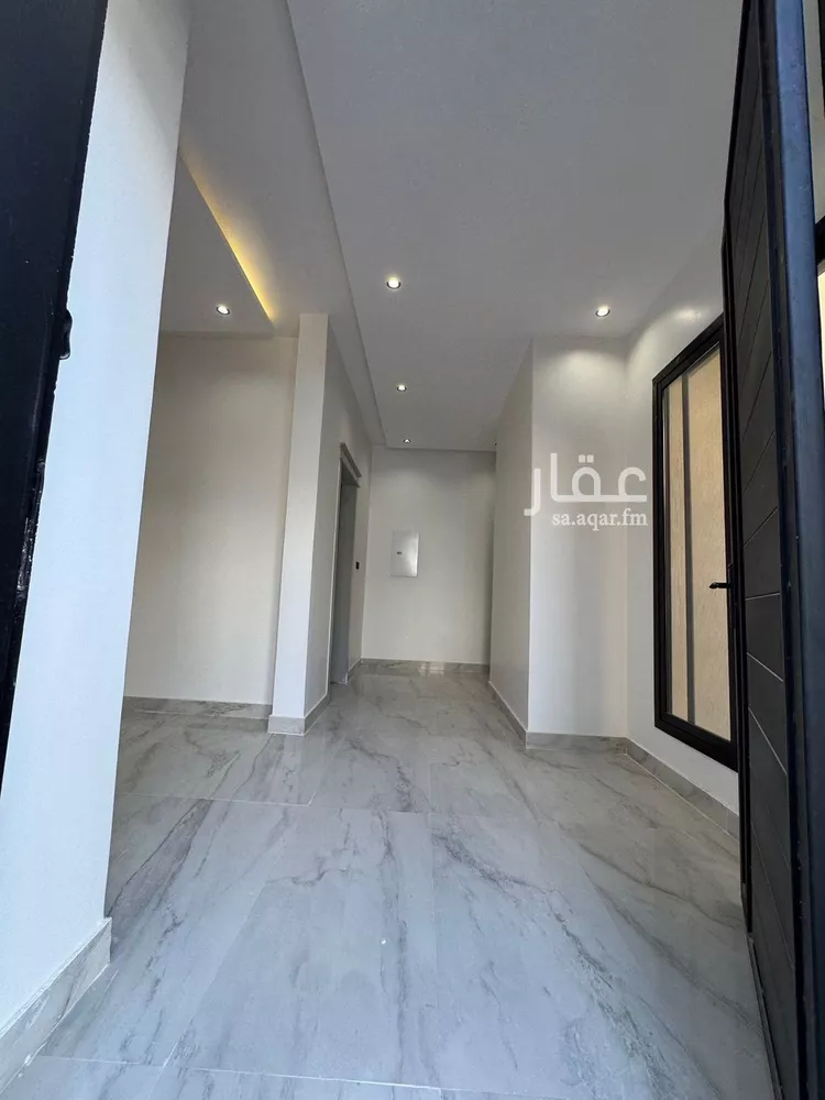 دور للبيع في شارع أحمد العطار, حي الرمال, مدينة الرياض, منطقة الرياض صورة 2