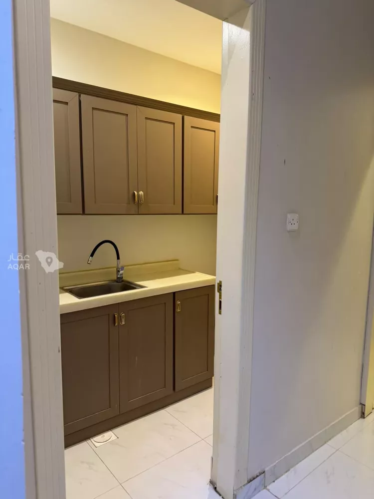 Studio for rent in Riyadh Ar Rimal 8