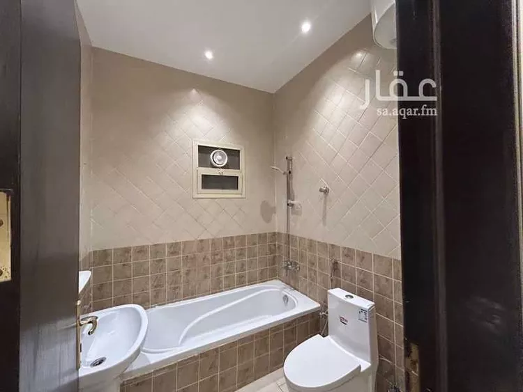 شقة للإيجار في شارع الامير فيصل بن عبدالله بن عبدالرحمن, حي حطين, مدينة الرياض, منطقة الرياض صورة 2