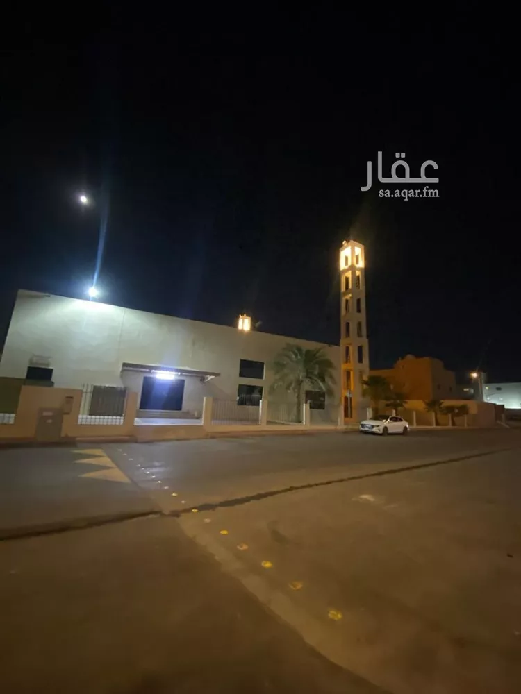 فيلا للبيع في شارع النقيل, حي ظهرة لبن, مدينة الرياض, منطقة الرياض صورة 2