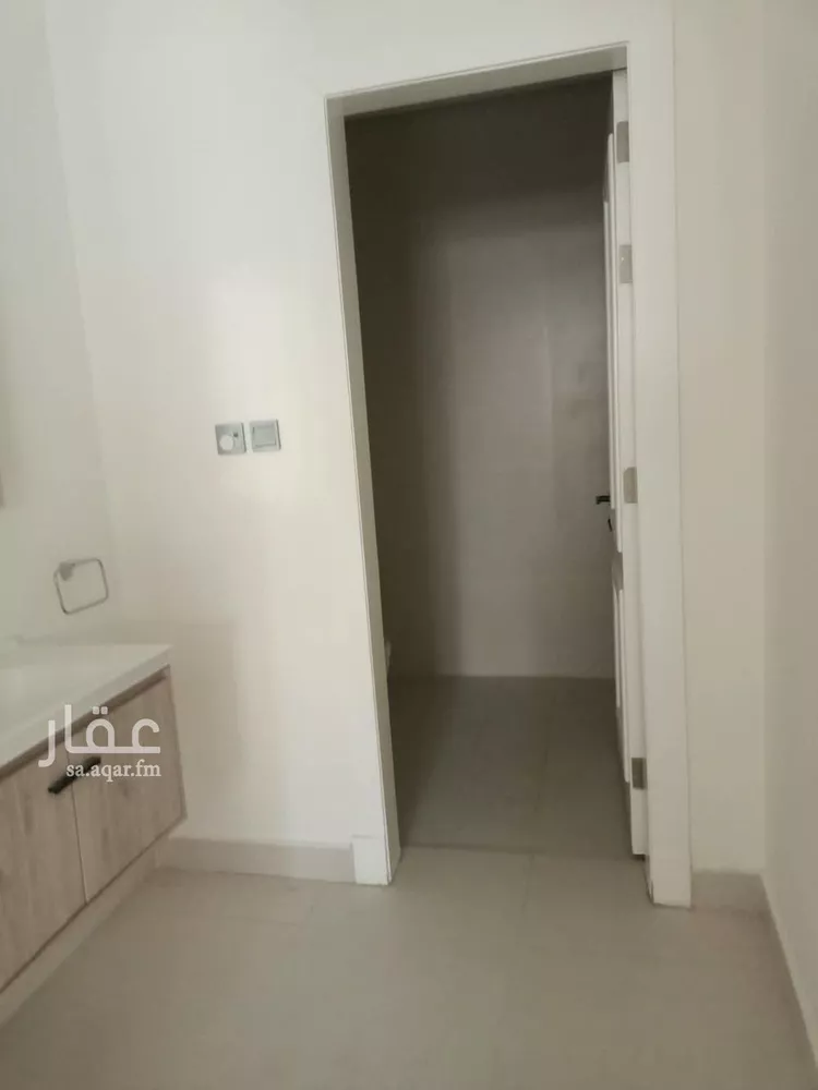 استوديو للإيجار في شارع وادي البطحاء, حي الملقا, مدينة الرياض, منطقة الرياض