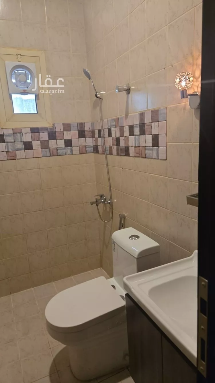 شقة للإيجار في شارع وادي البطحاء, حي الملقا, مدينة الرياض, منطقة الرياض صورة 2
