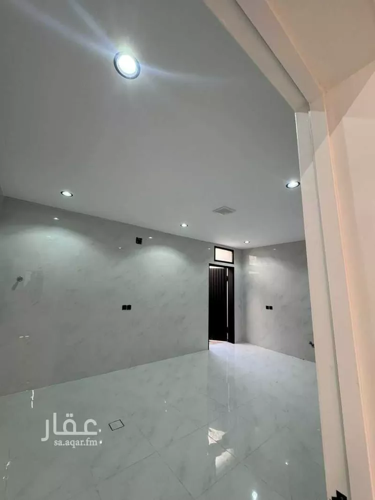 فيلا للبيع في شارع الكتاب , حي السعادة, مدينة الرياض, منطقة الرياض صورة 4