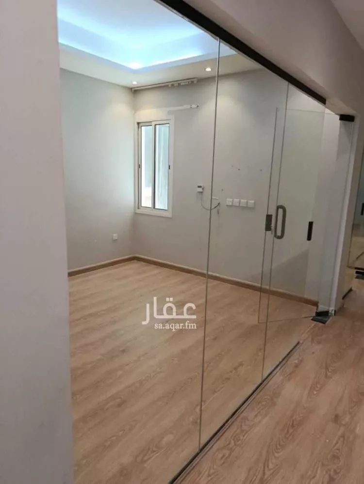 مكتب تجاري للإيجار في شارع الامير سعود بن عبدالله بن جلوي, حي القيروان, مدينة الرياض, منطقة الرياض صورة 2