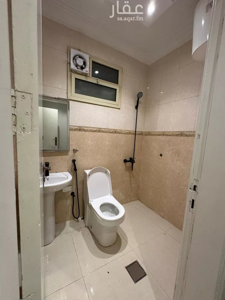 شقة للإيجار في شارع وادي البطحاء, حي الملقا, مدينة الرياض, منطقة الرياض صورة 2