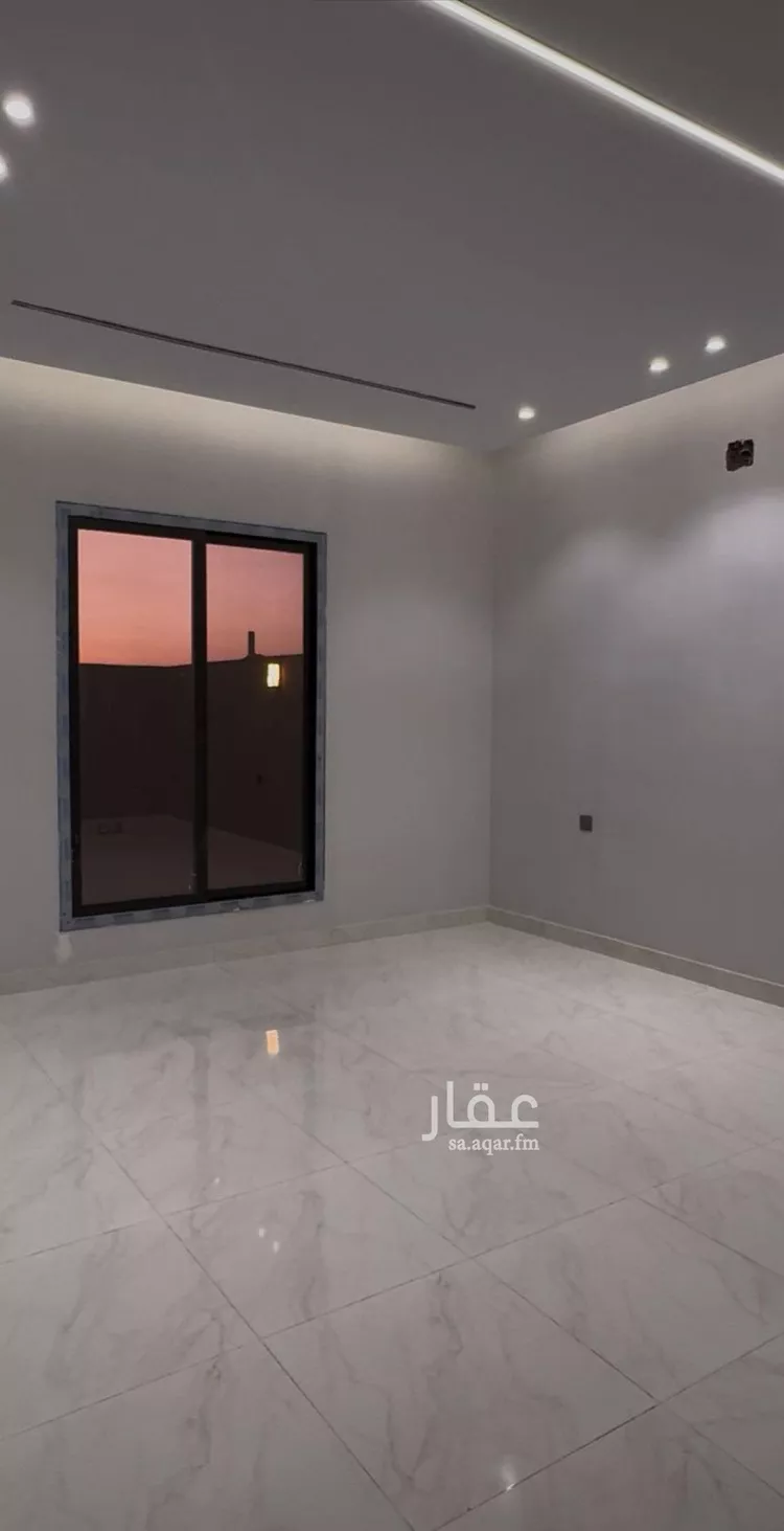 دور للبيع في شارع الحارث بن عبدالرحمن, حي عكاظ, مدينة الرياض, منطقة الرياض صورة 5