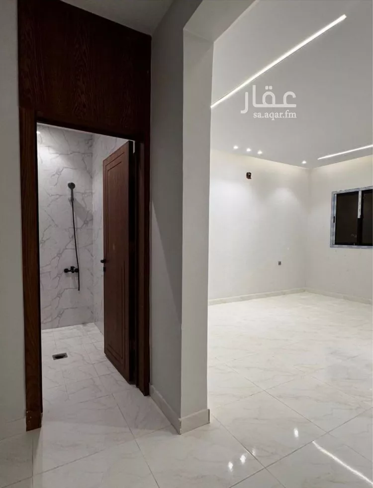 دور للبيع في شارع الحارث بن عبدالرحمن, حي عكاظ, مدينة الرياض, منطقة الرياض صورة 2
